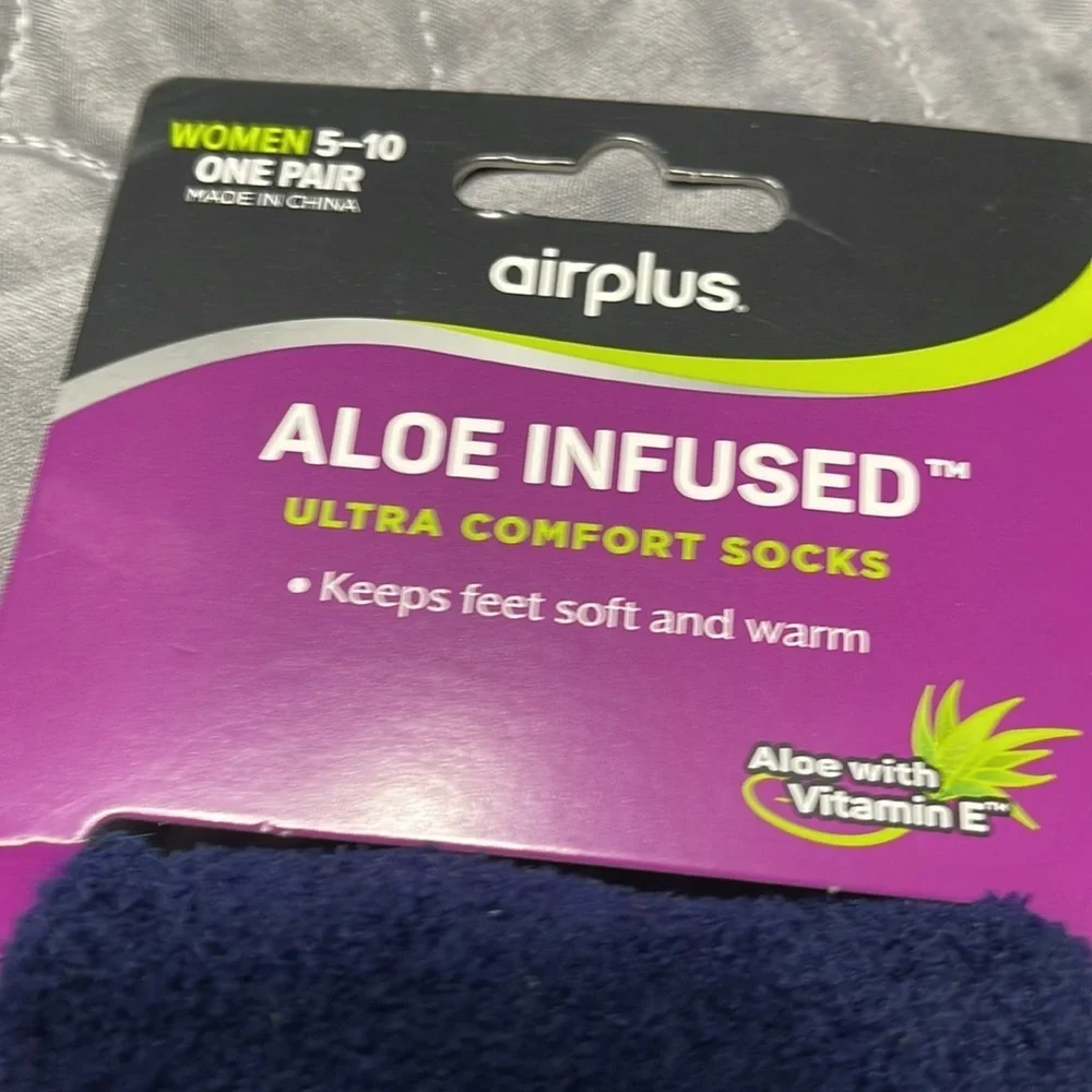 New Aloe Infused Glass Half Full socks